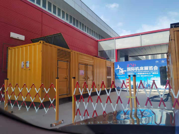 师宗发电车出租-发电机无电压或电压太低怎么办？