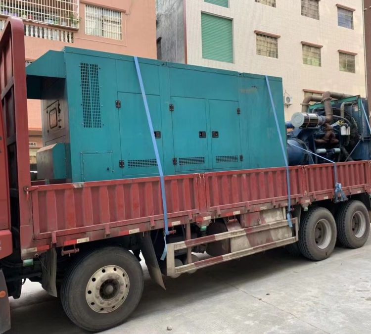 师宗如何在不同负载率下确保 400KW 柴油发电机组的正常运行？
