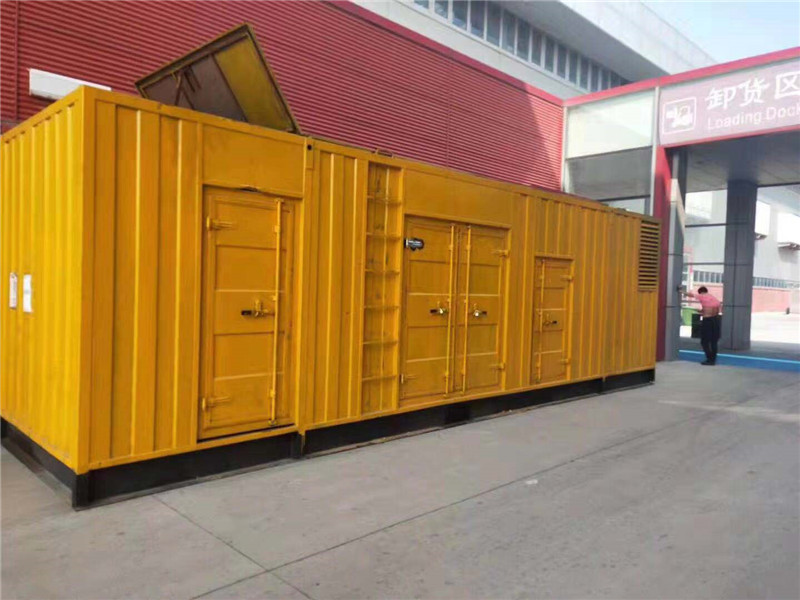 师宗国内外发电机组租赁合同在明确设备维护责任方面有哪些不同做法？